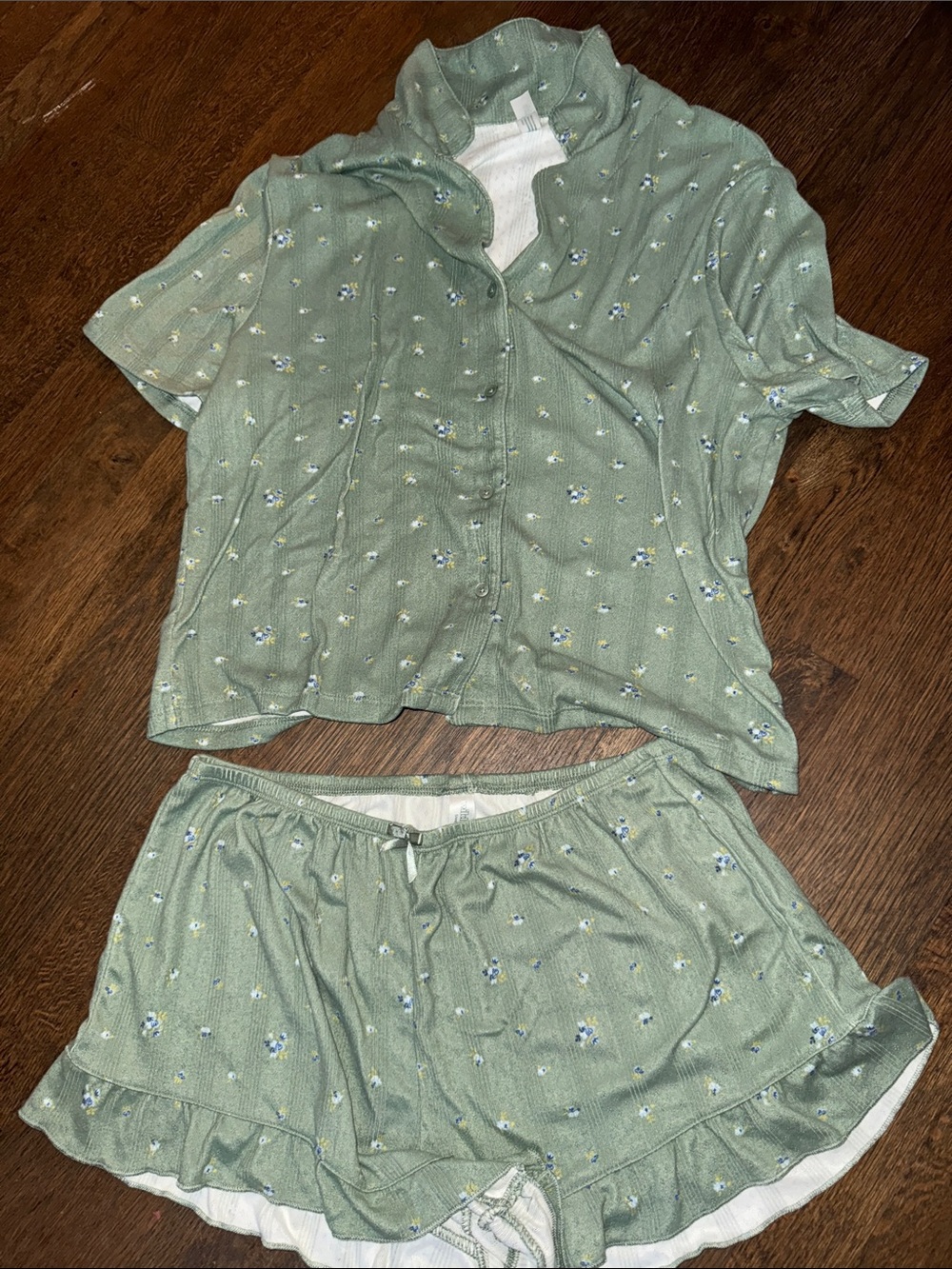 Women's Sage Green Floral Short Pajama Set - Short Sleeve Top & Ruffle Shorts